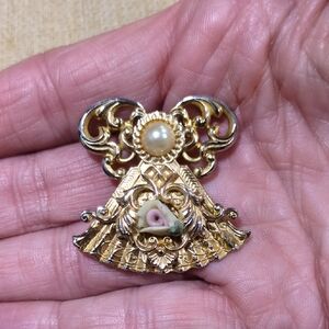 Vintage Angel Brooch Signed Jane